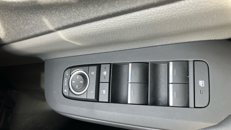 Toyota Prius 2.0 PHEV Design 5dr CVT Hatchback